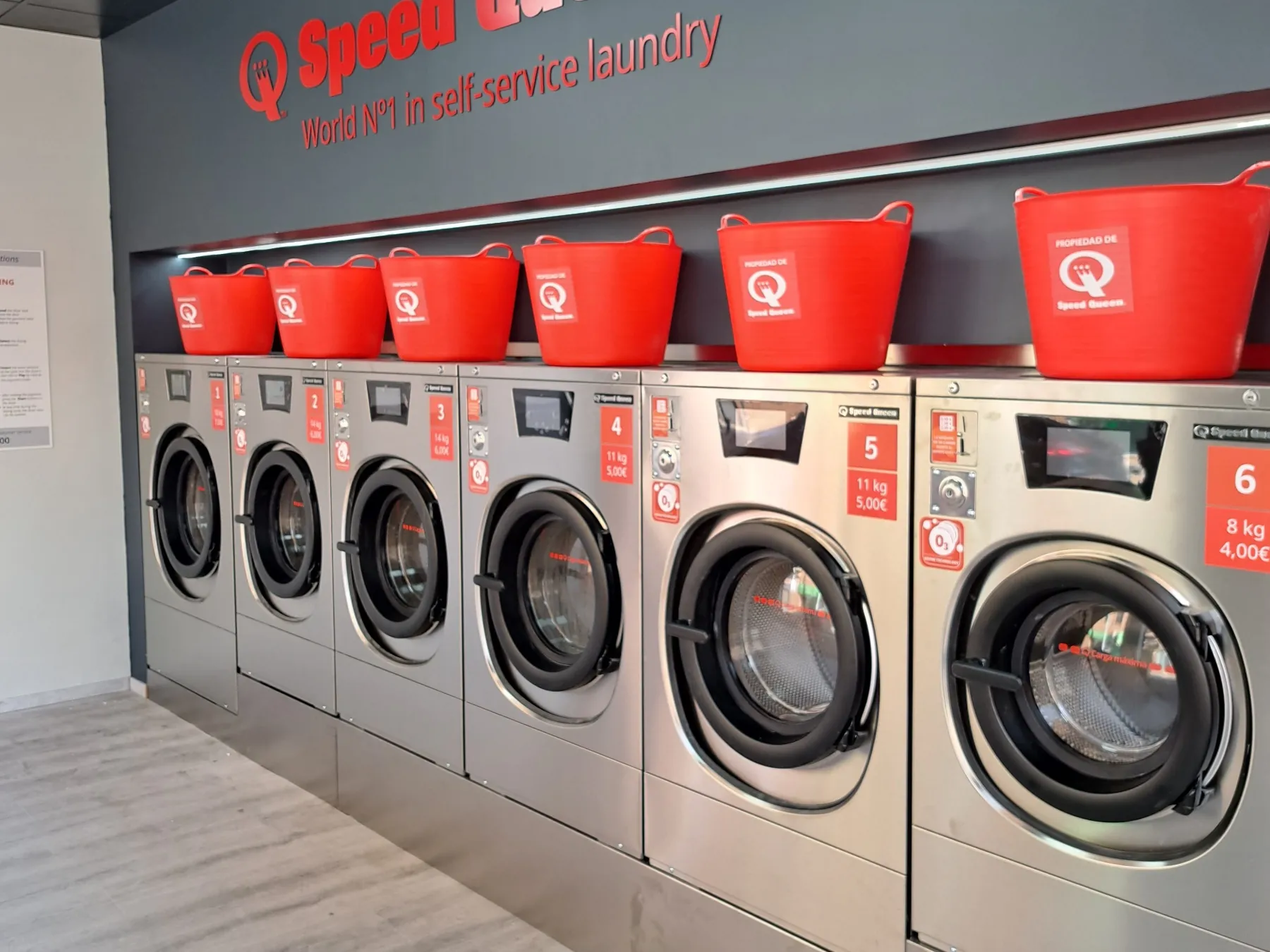 Gira Gira self-service laundromat in Mejorada del Campo